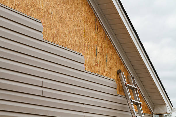 Professional Fiber Cement Siding technician working in Martinsburg, PA
